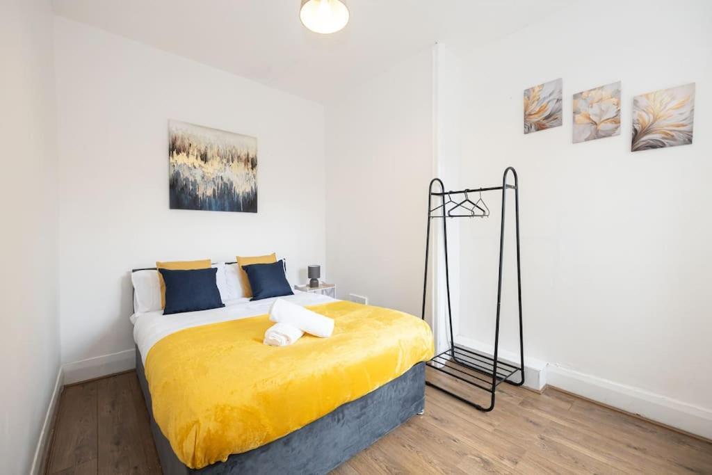 Bright & Modern 3 Bedroom Old Trafford Home Manchester Luaran gambar