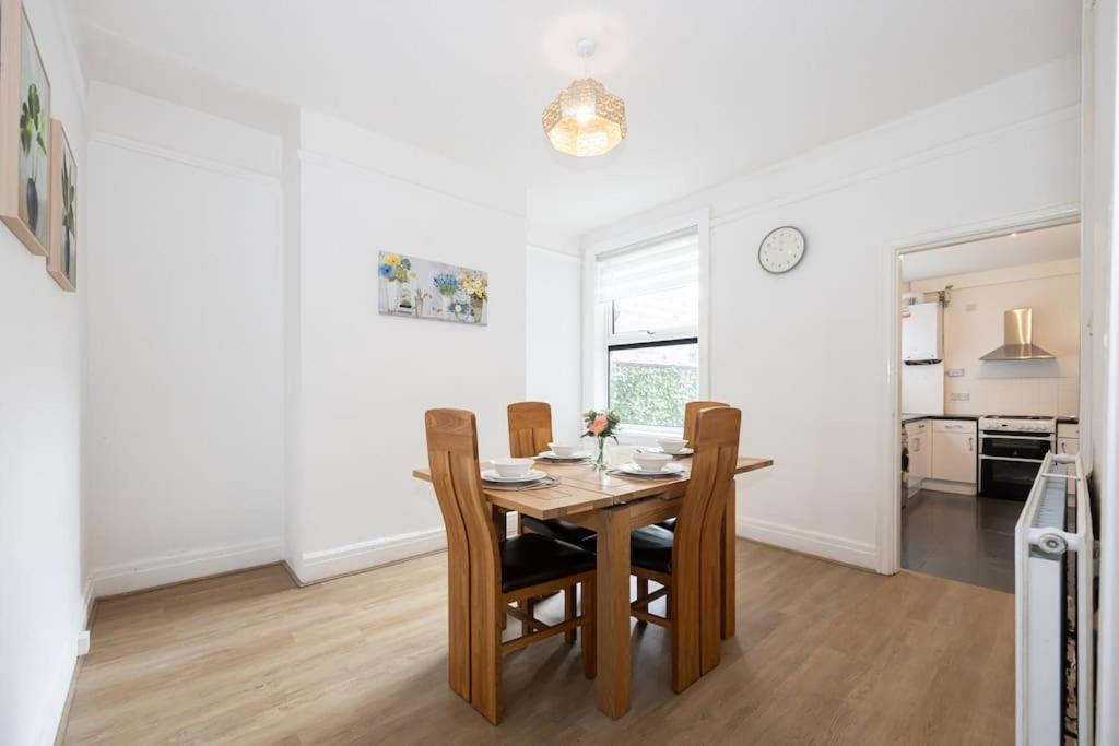Bright & Modern 3 Bedroom Old Trafford Home Manchester Luaran gambar